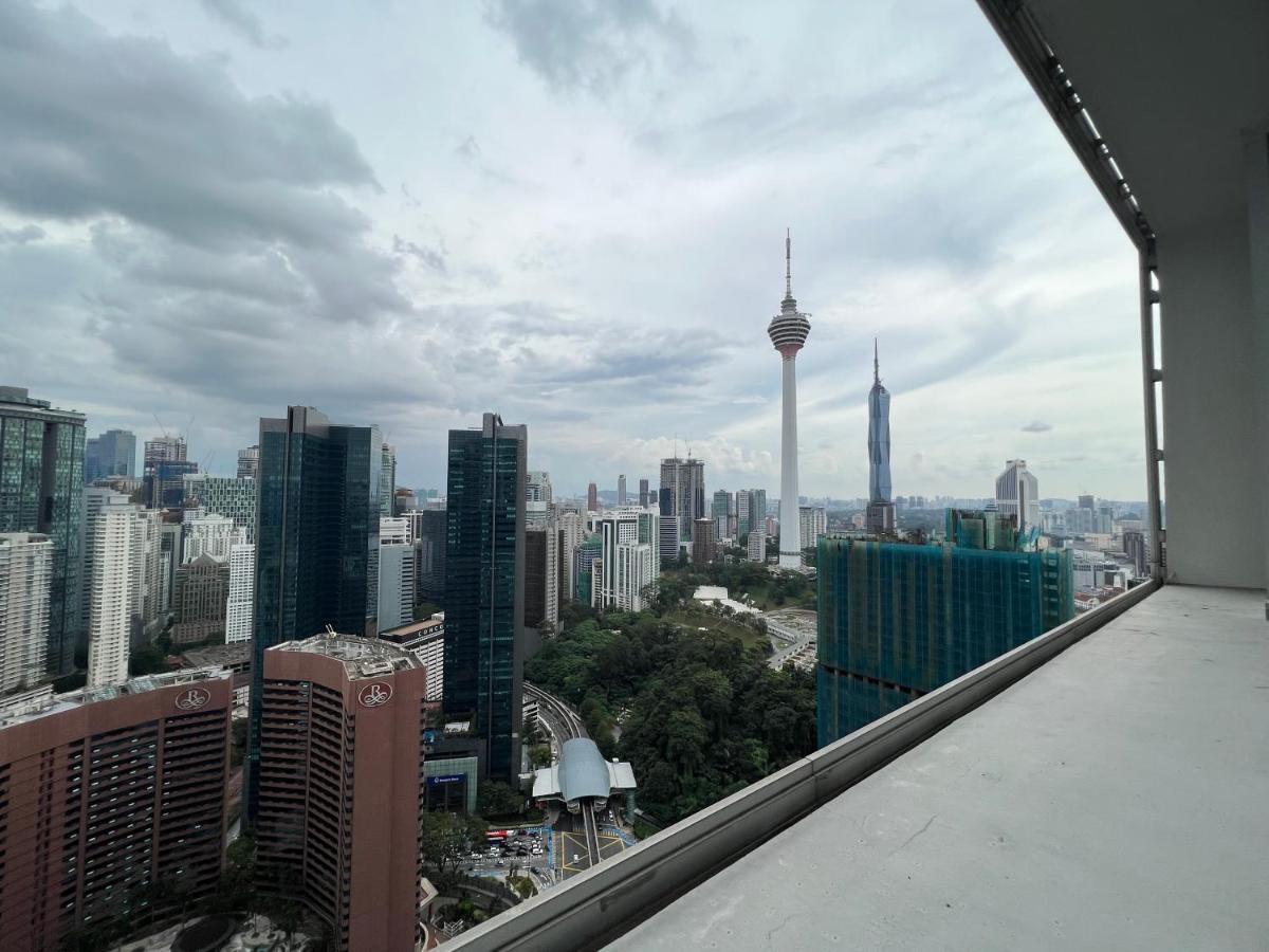 Amazing Pool By Platinum Suites Klcc Kuala Lumpur Eksteriør billede