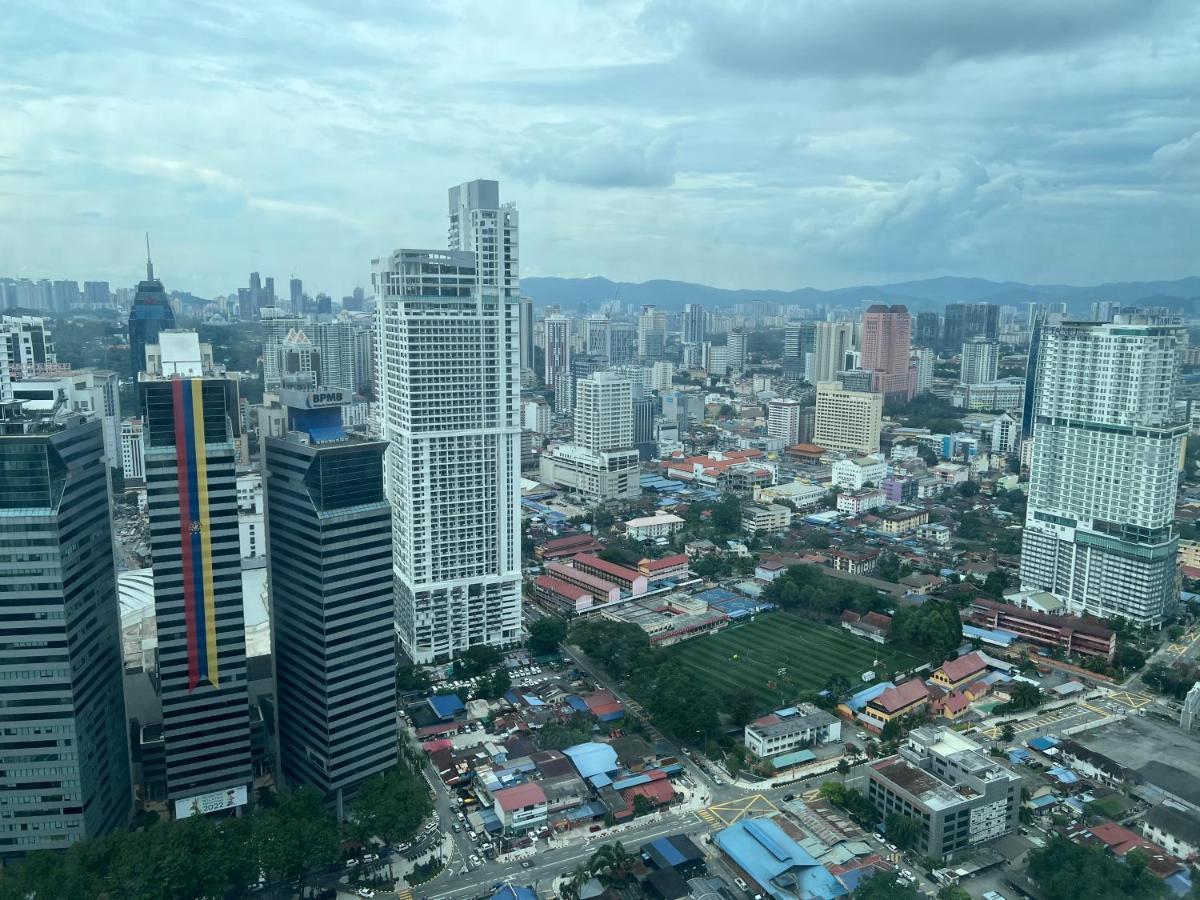 Amazing Pool By Platinum Suites Klcc Kuala Lumpur Eksteriør billede