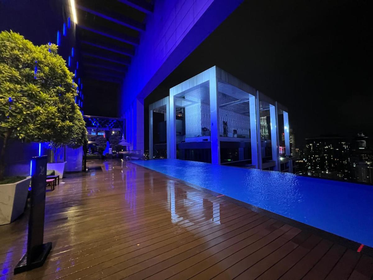 Amazing Pool By Platinum Suites Klcc Kuala Lumpur Eksteriør billede